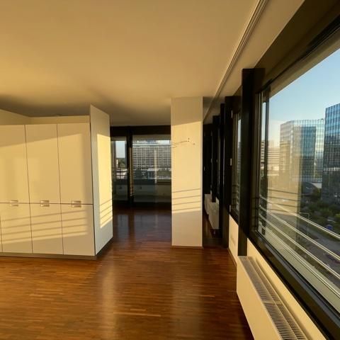 ÜBER DEN DÄCHEN VON FRANKFURT - SKY-APPARTEMENT - Photo 1