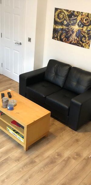 Apt 6-2a Eglantine Gardens, Belfast, BT9 6EZ - Photo 1