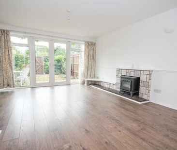 3 bedroom terraced house to rent - Photo 1