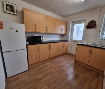 4 Bed Student Accommodation - Photo 6