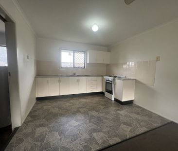 Fully Airconditioned 2 Bedroom Unit Ideally Located to Mt Pleasant ... - Photo 4
