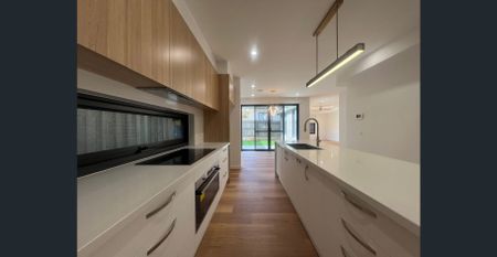 Brand New Luxury Living in Vermont Secondary Zone - Photo 2