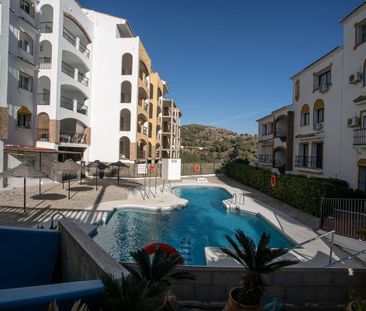 Apartment in Calahonda, Costa del Sol - Photo 4