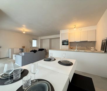 Gelijkvloers appartement met twee slaapkamers in centrum Roeselare! - Foto 1