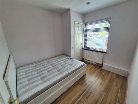 14 Connsbrook Park, Belfast, BT4 1NF - Photo 3