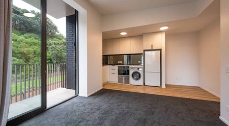 Top floor 2 bedroom apartment on the Basin - Photo 3