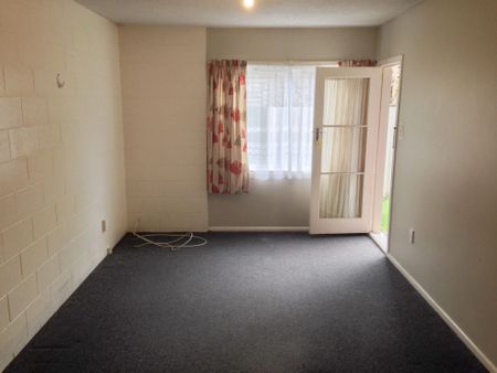 1/90 MacFarlane Street - Photo 2