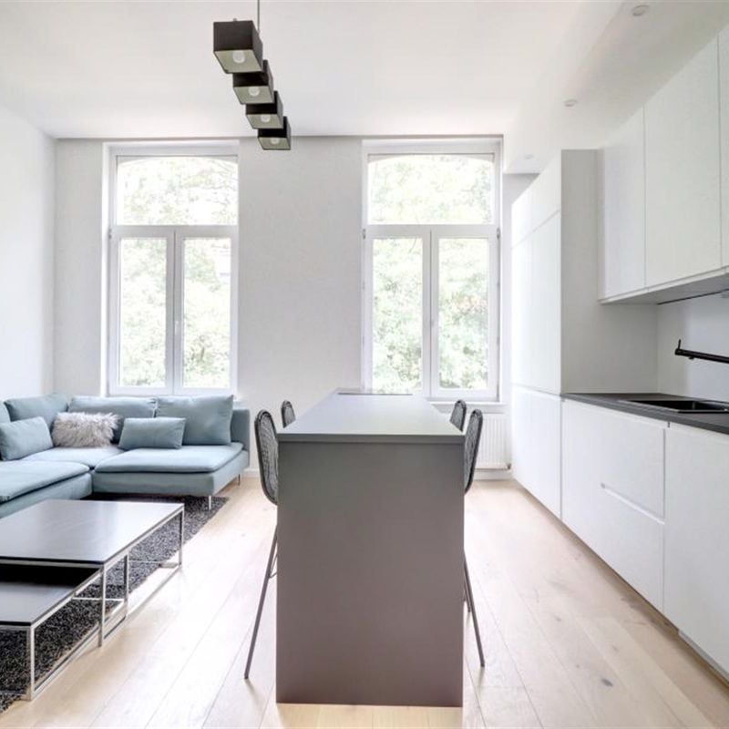 Triplex te huur in Elsene voor € 2.050 met 3 slaapkamers - foto 1
