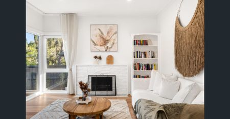 TIMELESS AND TRANQUIL IN BLACKBURN LAKE LOCALE - Photo 2