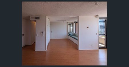 Park Tower - Photo 4