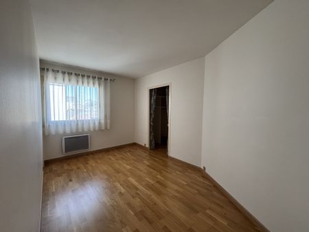 Location Appartement 3 pièces 94m² POITIERS 86000 - Photo 5