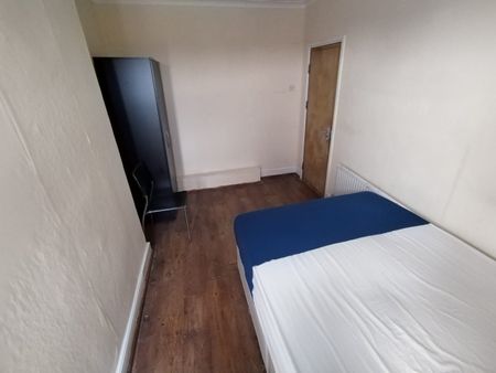 Room in a Shared Flat, Wightman Road, N8 - Photo 3