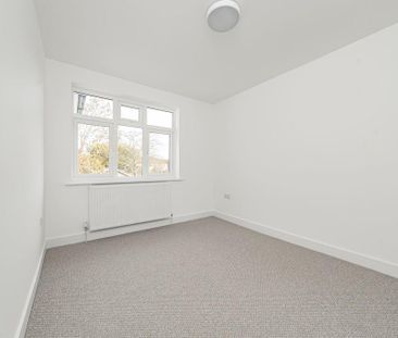 5 bedroom semi-detached house to rent - Photo 3