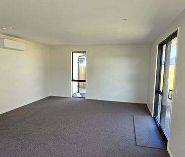 Brand new three bedroom home - Photo 2