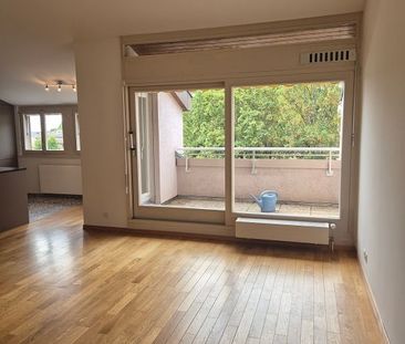 Appartement de 4 pièces au 3ème étage dans un cadre verdoyant à Col... - Photo 1