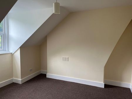 2 bedroom maisonette to rent - Photo 3