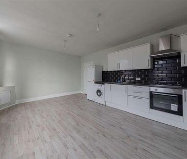 Norwood Road, London, SE27 - Photo 3