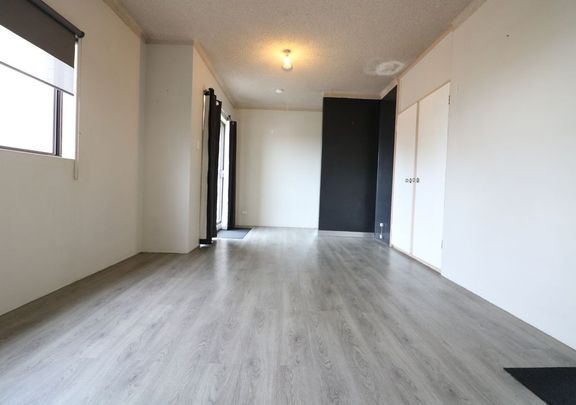 PRIME LOCATION - READY TO MOVE IN!!! - Photo 1