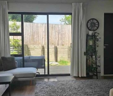 Te Atatu South Townhouse - Photo 4