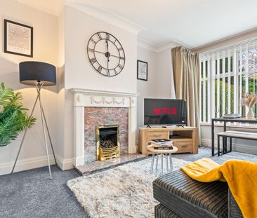 4 Bed Semi-Detached House, Lidgett Park Avenue, LS8 - Photo 3