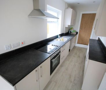 2 bedroom house to rent - Photo 2