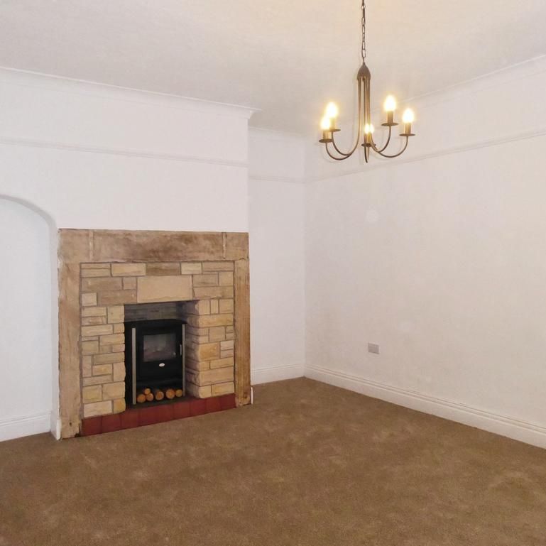 2 bedroom terraced house to rent - Photo 1