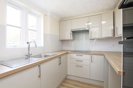 2 bedroom retirement property to rent - Photo 4