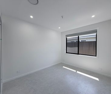 Modern Family Home In Watagan Park Estate - Photo 5