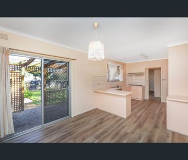 41 Plover St, Melton, Vic 3337 - Photo 2
