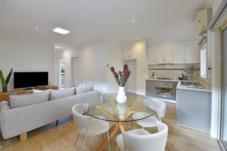 Stylish, Light-Filled Living - Photo 2