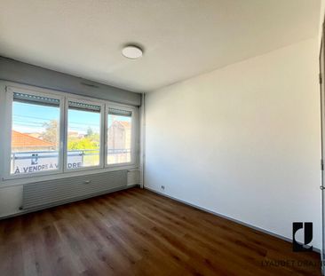 Location Appartement 2 pièces 49m² - Photo 4