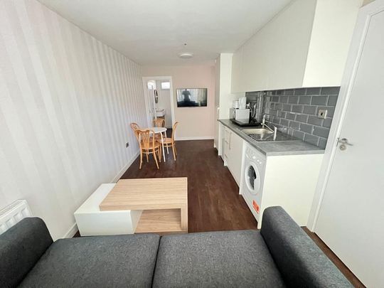 1 bedroom flat to rent - Photo 1