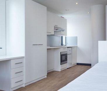 Studio to rent - Photo 1