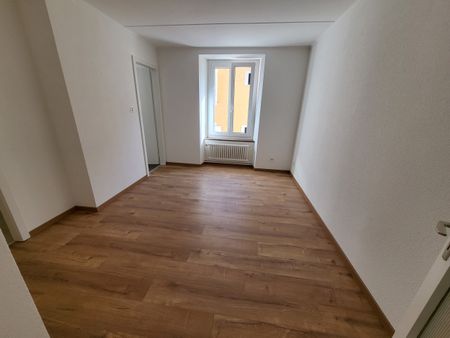 Grand appartement de 5 pièces au 2ème étage rénové en 2022 - Photo 5