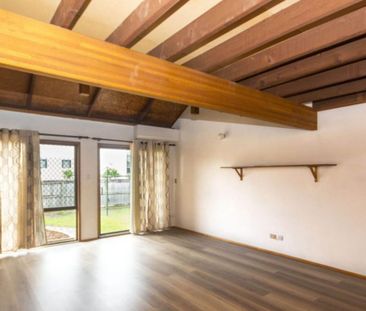 Three Bedroom Home Located Near Public Transport - Photo 1