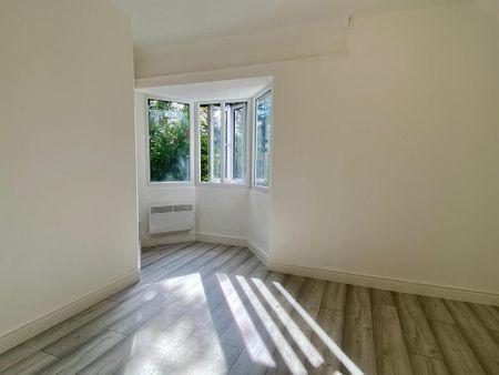 9 bedroom detached house to rent - Photo 2