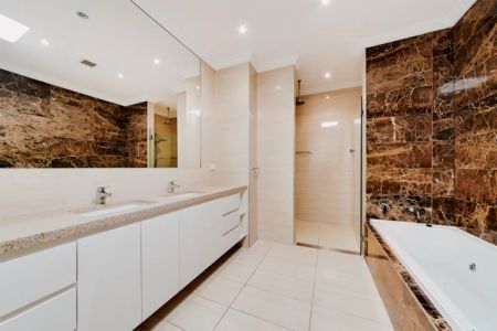 Penthouse: 92 Majors Bay Road,Concord,New South Wales 2137, Sydney - Photo 5