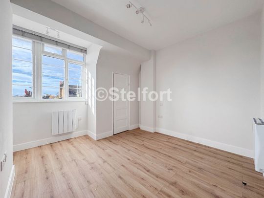 Mottingham Road, SE9, London - Photo 1