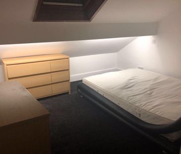 2 bedroom private hall to rent - Photo 4