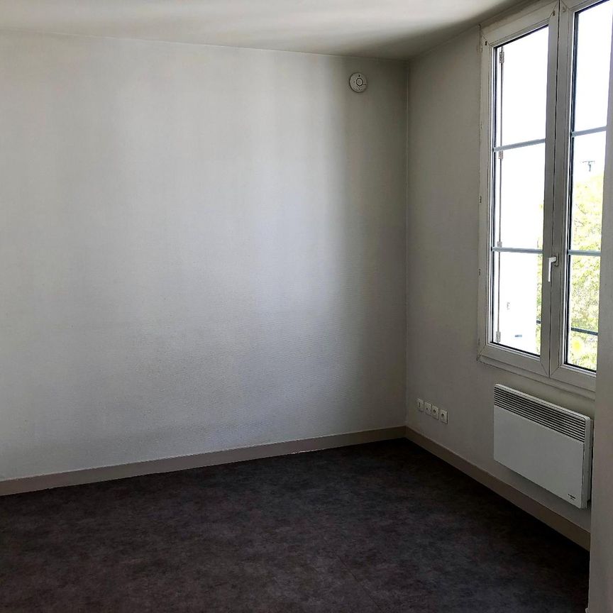 Location appartement 1 pièce 14.6 m2 à Tours - Photo 1