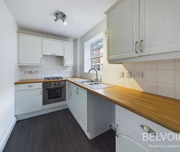 2 bedroom flat to rent - Photo 5