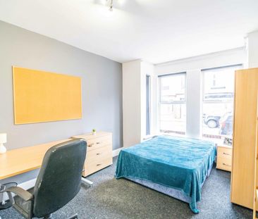 28 Siward Street - Photo 6