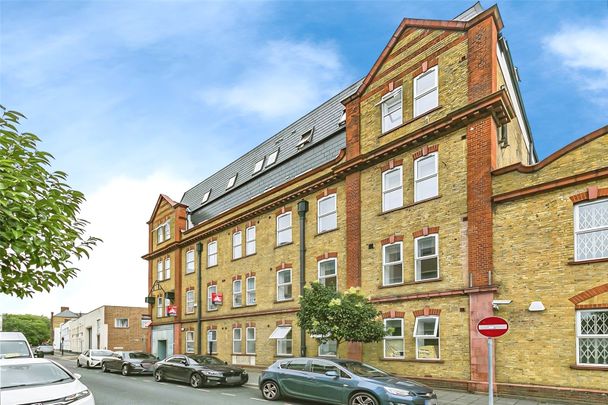 Warple Way, Acton, London, W3 0BD - Photo 1