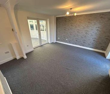 Avon Road, Halesowen, West Midlands, B63 - Photo 2