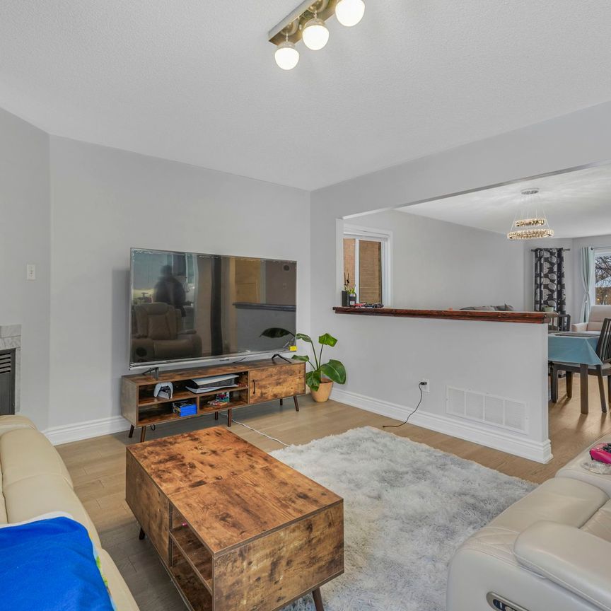 For Lease - 59 Richwood Crescent, Brampton, Ontario - Photo 1