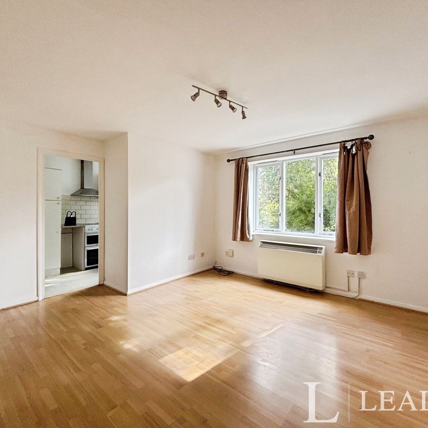 2 bedroom apartment to rent Dadswood, CM20 - Photo 1