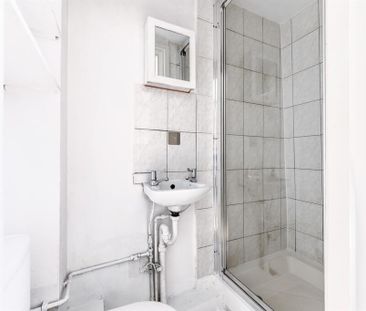 West Cromwell Road, SW5 - Photo 2