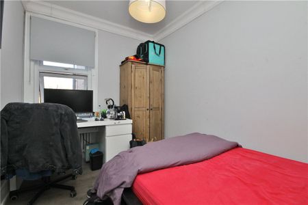 Acacia Road, Guildford, Surrey, GU1 1HL - Photo 3