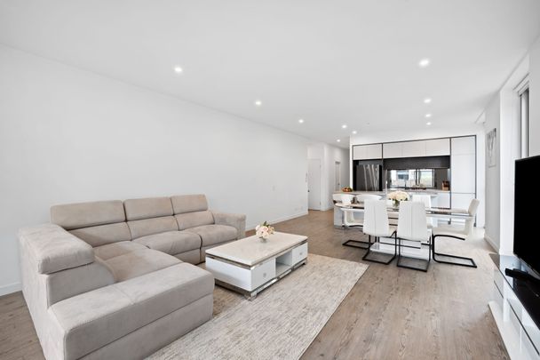 301/8 Aviators Way, Penrith - Photo 1