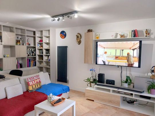 3 Bed Flat, St. Georges Grove, SW17 - Photo 1